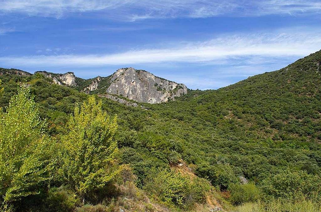 Serra da Enciña da Lastra Natural Park