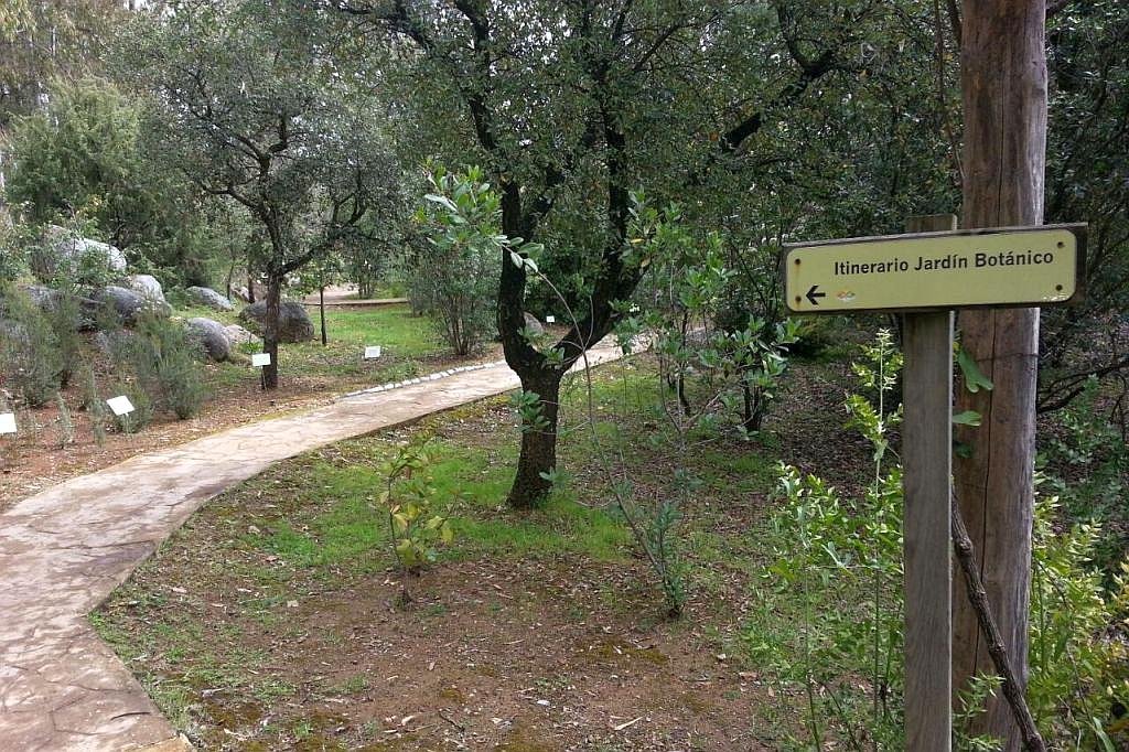 If you are in the area of the Sierra Norte de Seville Natural Park and have an interest in plants then the Jardín Botánico El Robledo is well worth a visit.