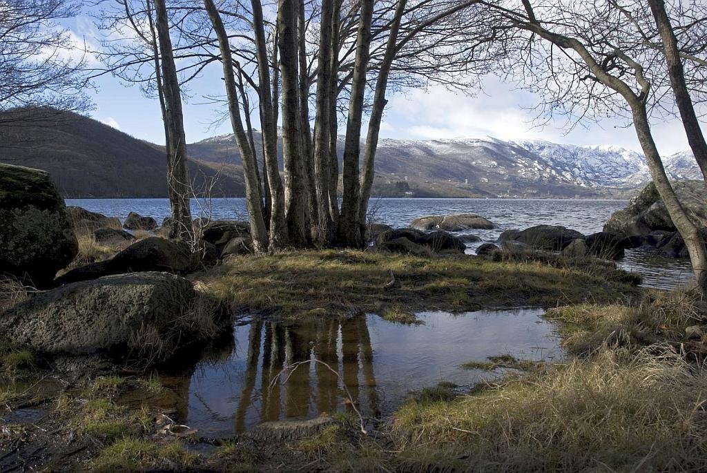 The largest biosphere in Europe, at over a million hectares, the vast Transfronteriza Meseta Ibérica biosphere reserve covers a grand variety of ecosystems